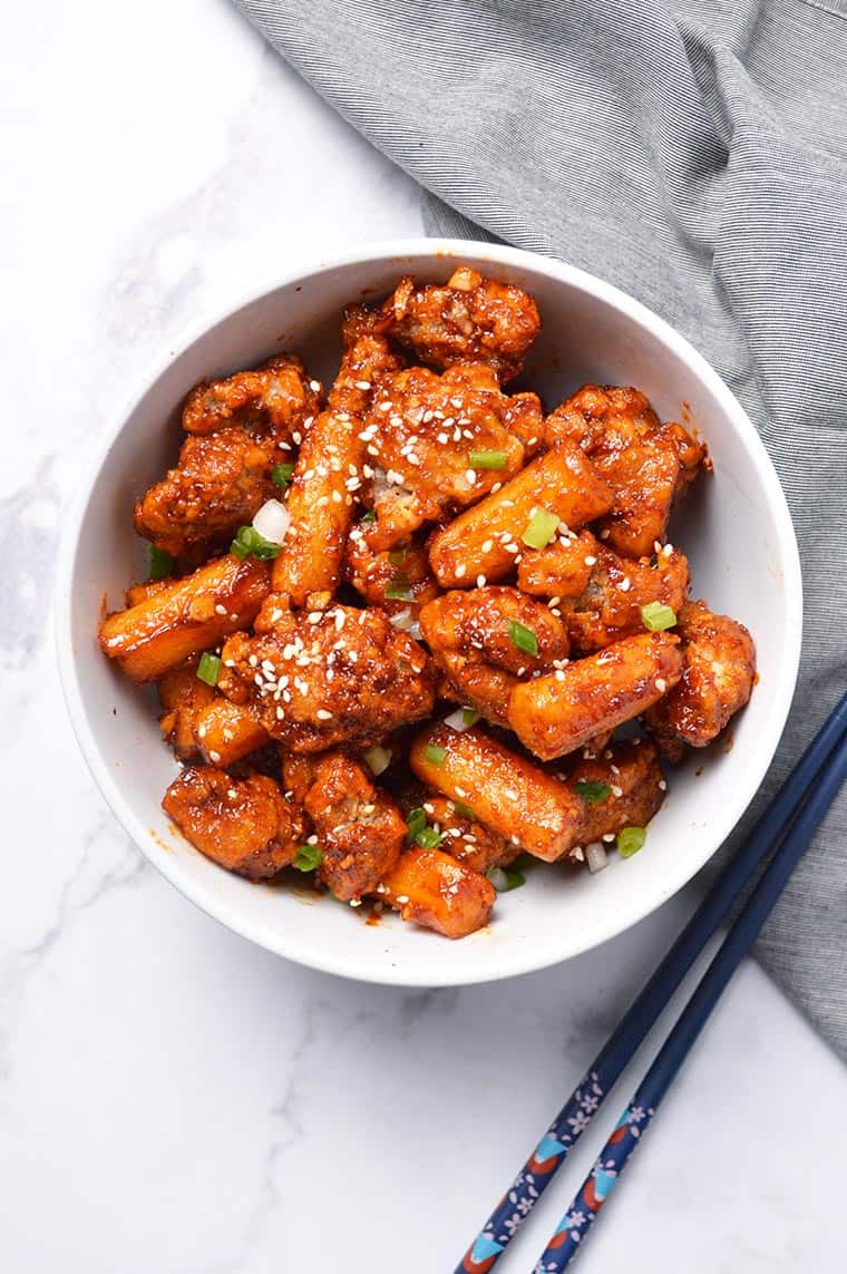 Boneless Fried Chicken & Rice Cake