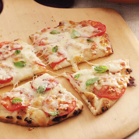 Classic Margherita Pita Pizza