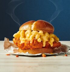 Mac & Cheese Extreme Chicken Sandwich