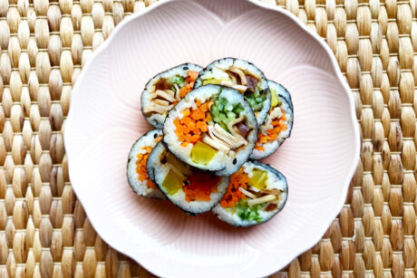 Vegan Salad Kimbap