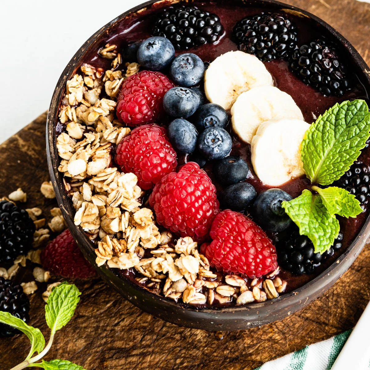 acai-smoothie-bowl-healthy-2.webp